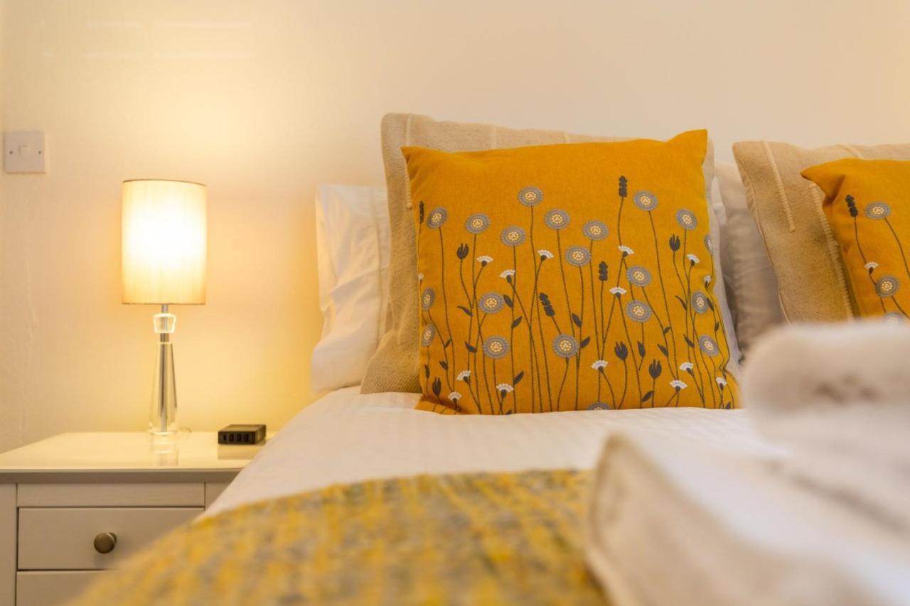 Host & Stay - Pilgrims Rest Bacton  Exteriör bild